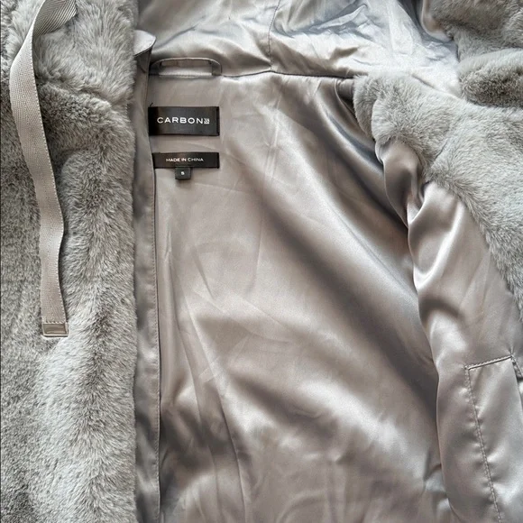 Carbon38 Light Gray Faux Fur Jacket - Picture 2 of 6
